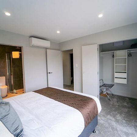 オークランド Modern Sunnyhills Town Houseヴィラ エクステリア 写真