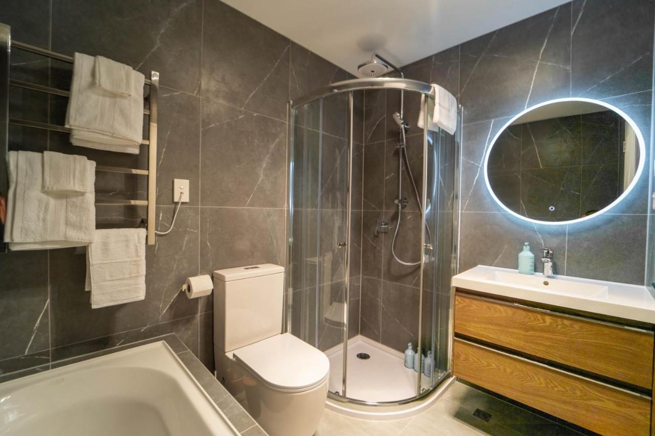 オークランド Modern Sunnyhills Town Houseヴィラ エクステリア 写真