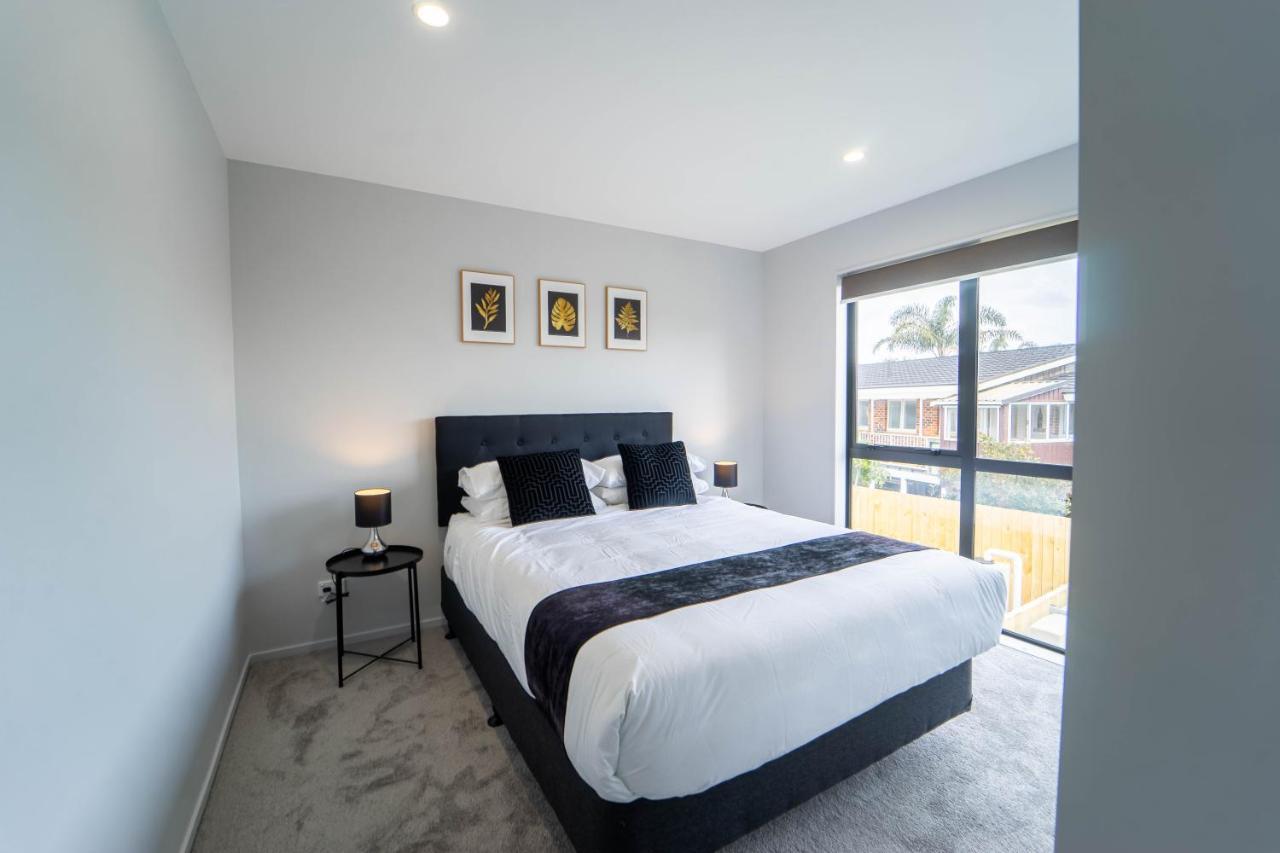 オークランド Modern Sunnyhills Town Houseヴィラ エクステリア 写真