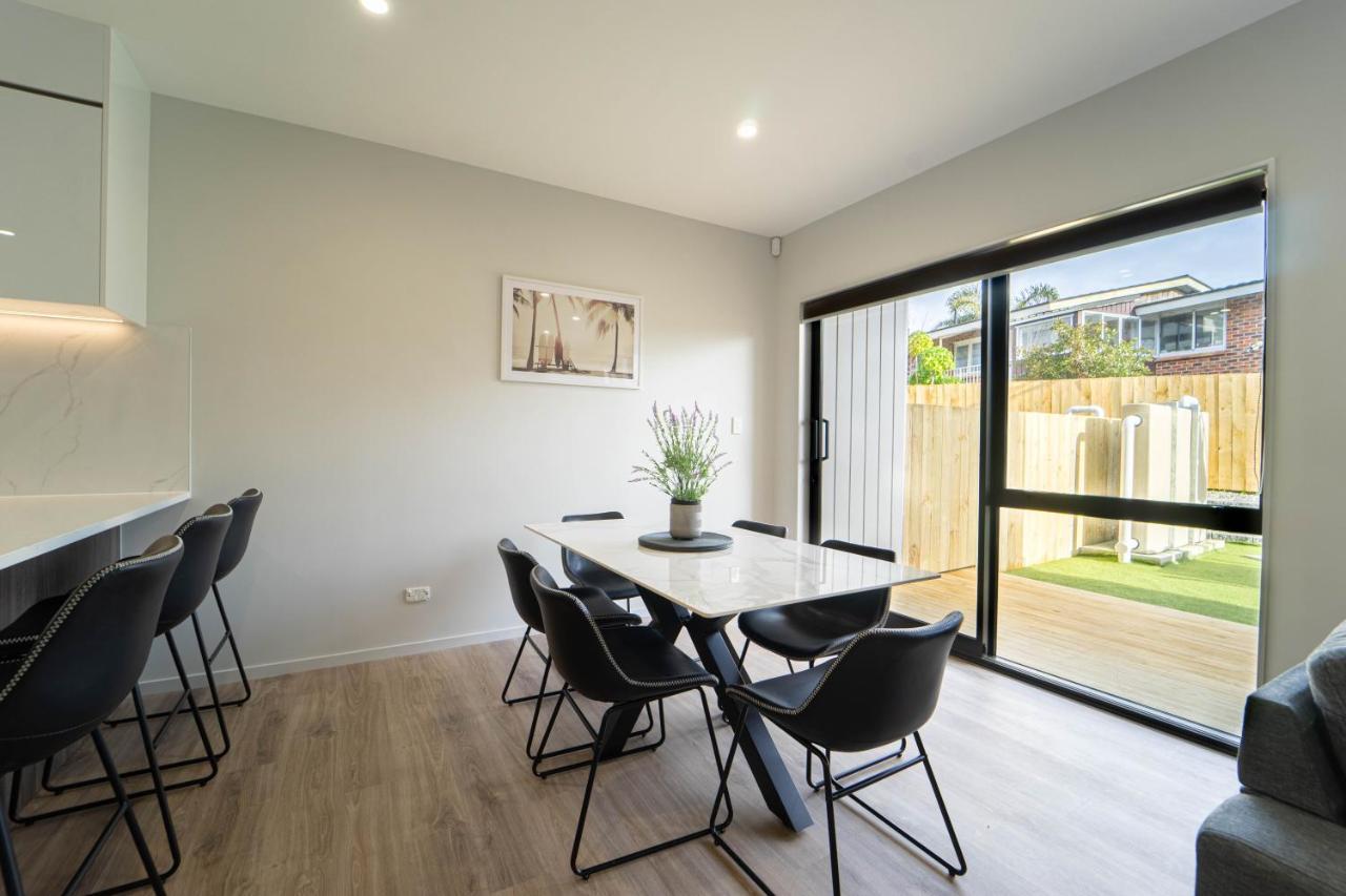 オークランド Modern Sunnyhills Town Houseヴィラ エクステリア 写真